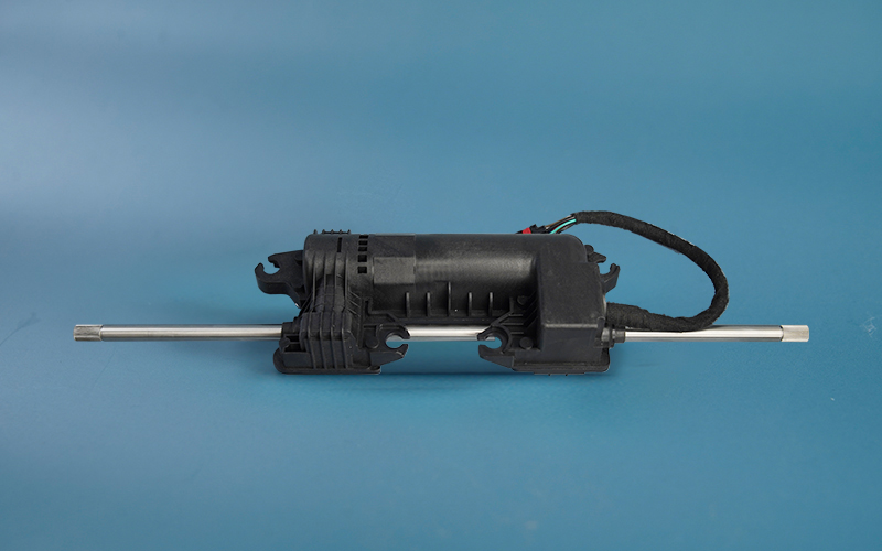 Automobile tail fin actuator